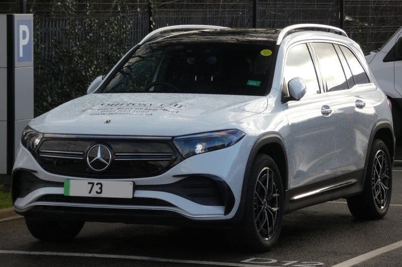 Mercedes-Benz EQB 250